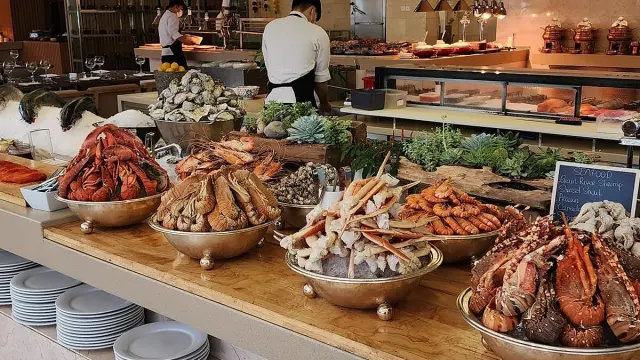 Top 10 Quán Buffet Ngon, Sang Chảnh Và Nổi Tiếng Ở Hà Nội